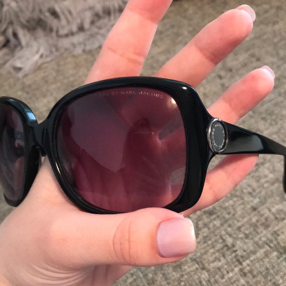 MARC JACOBS sunglasses - Picture 2 of 4
